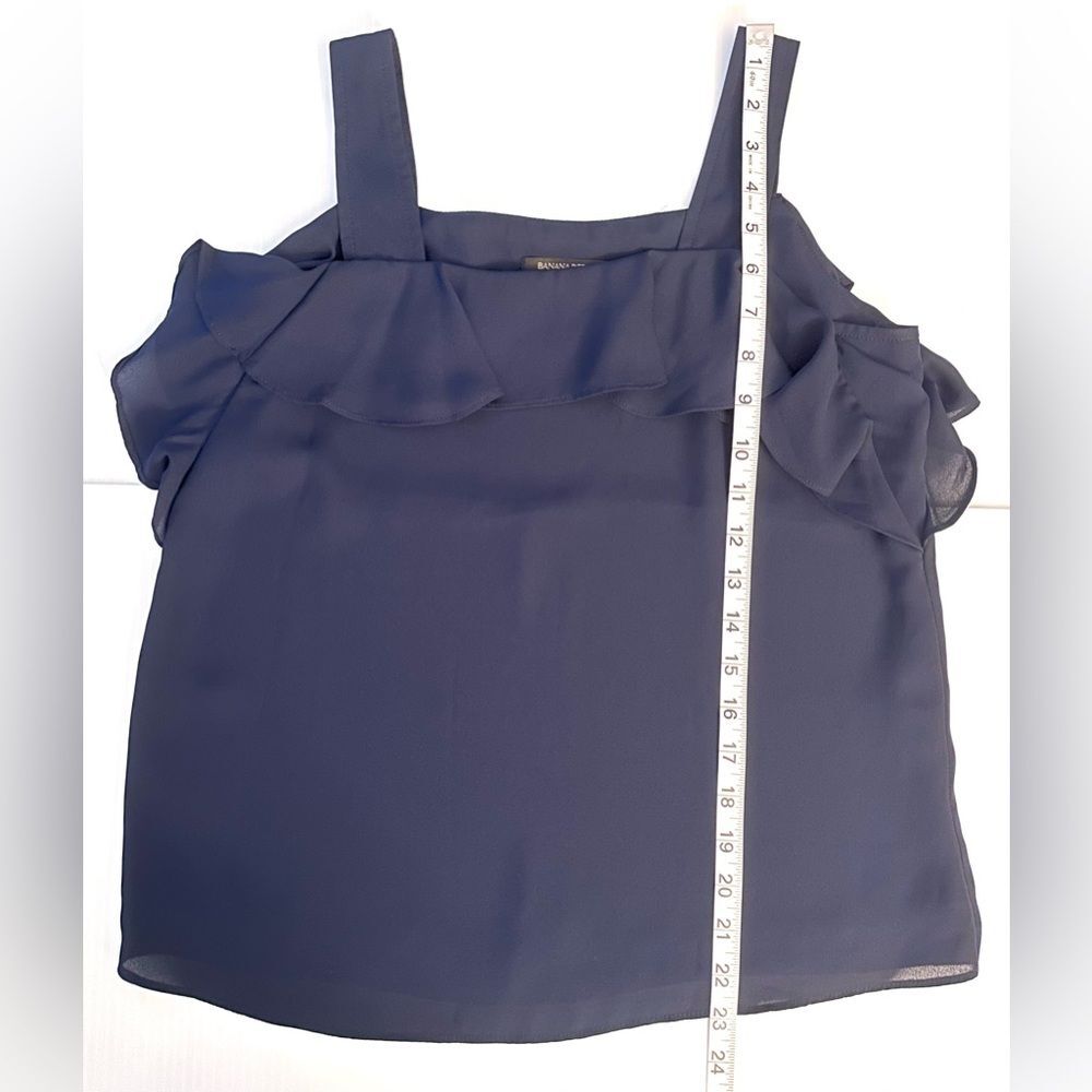 EUC BR Ruffle Tank - Picture 5 of 8